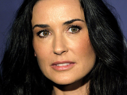  Demi on Demi Moore Getting Her Groove Back With Who     Sportsastoldbyagirl